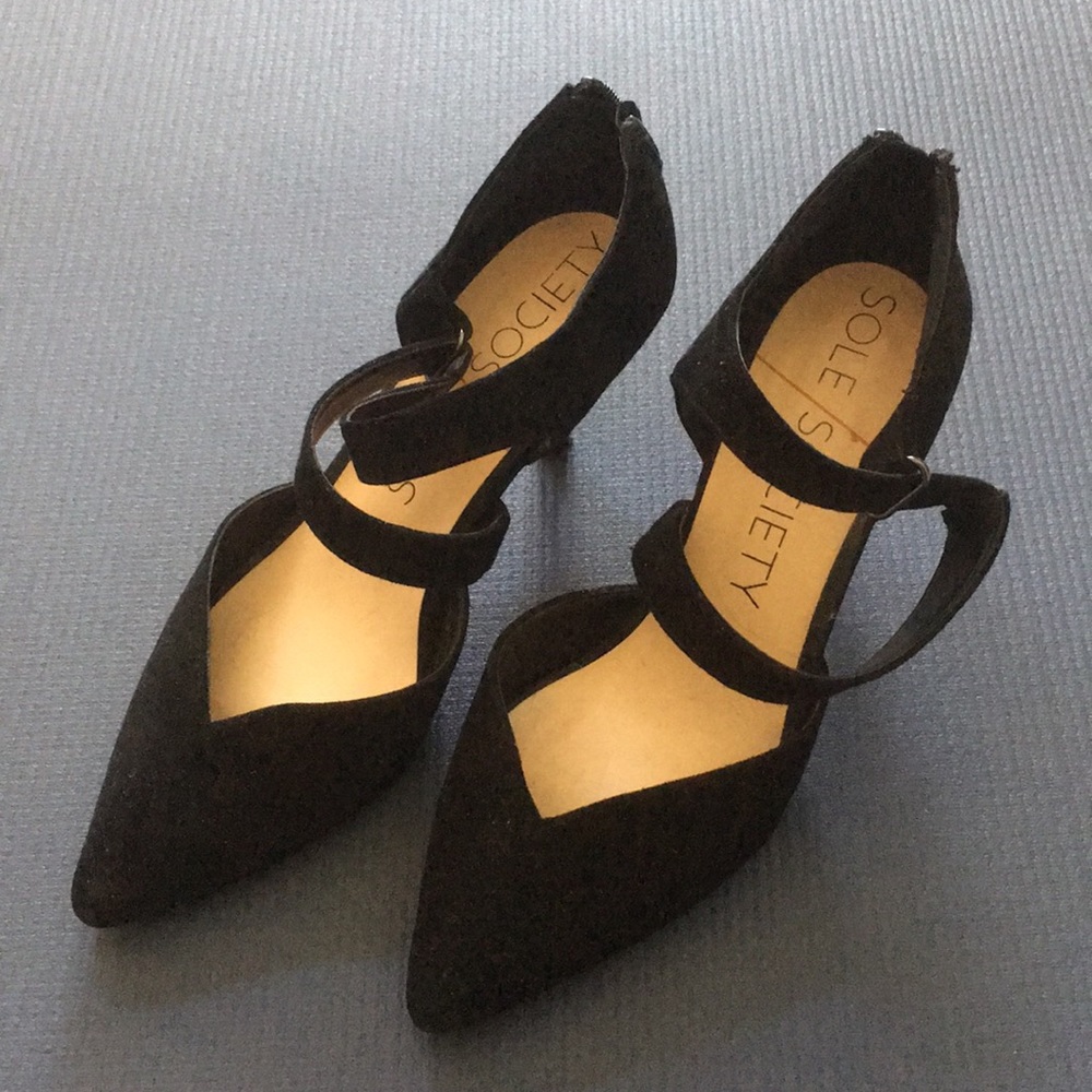 Black velvet heels